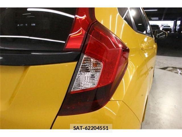 Honda FIT 2017-10 8365902-18