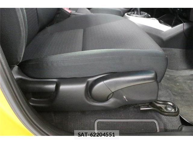 Honda FIT 2017-10 8365902-27