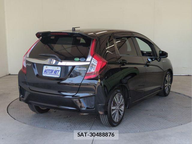 Honda FIT 2016-05 8365905-1