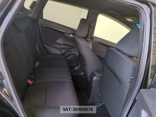 Honda FIT 2016-05 8365905-26