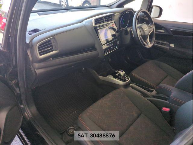 Honda FIT 2016-05 8365905-2