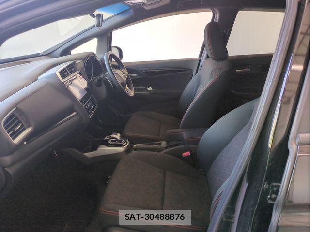 Honda FIT 2016-05 8365905-3