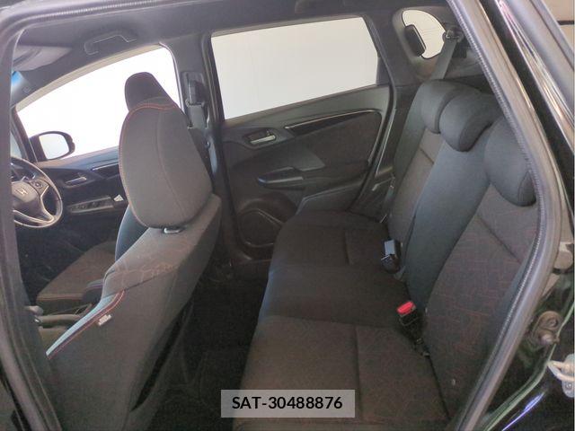 Honda FIT 2016-05 8365905-4