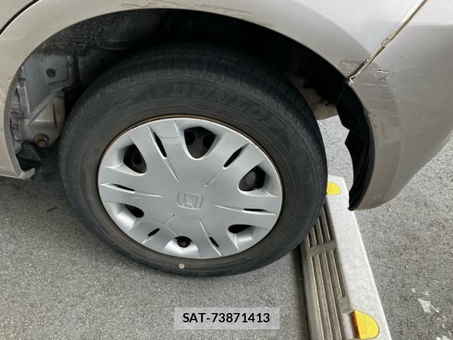 Honda FIT 2009-10 8365923-7
