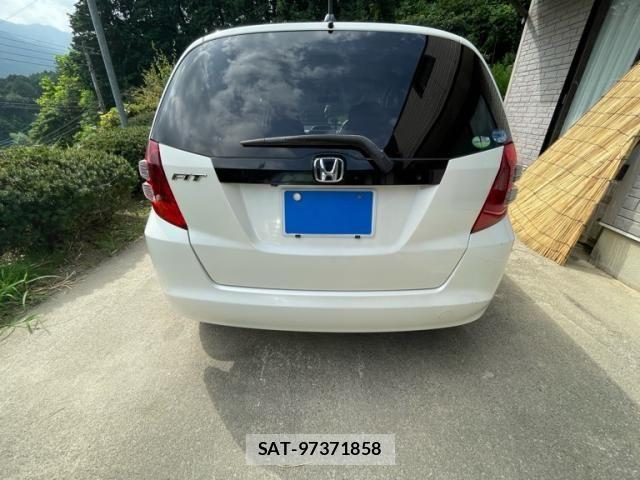Honda FIT 2009-08 8365928-5