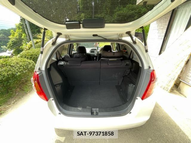 Honda FIT 2009-08 8365928-6