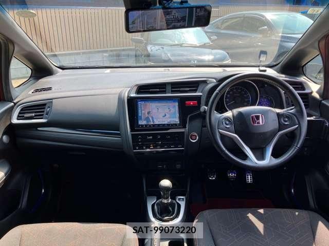 Honda FIT 2013-11 8365899-1