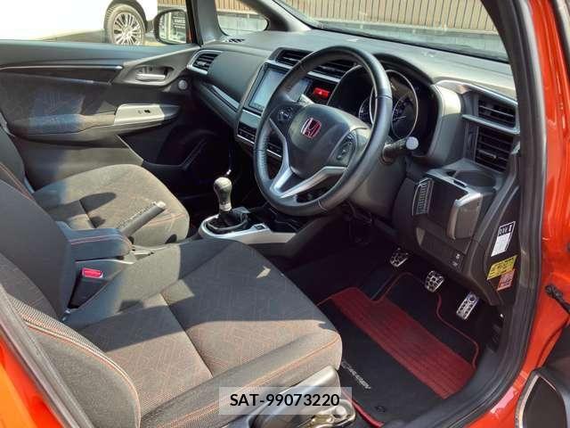 Honda FIT 2013-11 8365899-21
