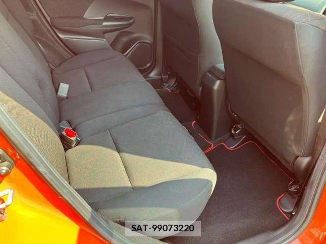 Honda FIT 2013-11 8365899-25