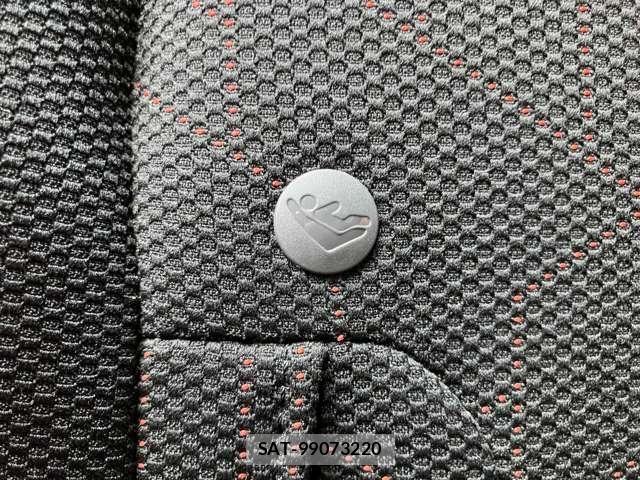 Honda FIT 2013-11 8365899-27