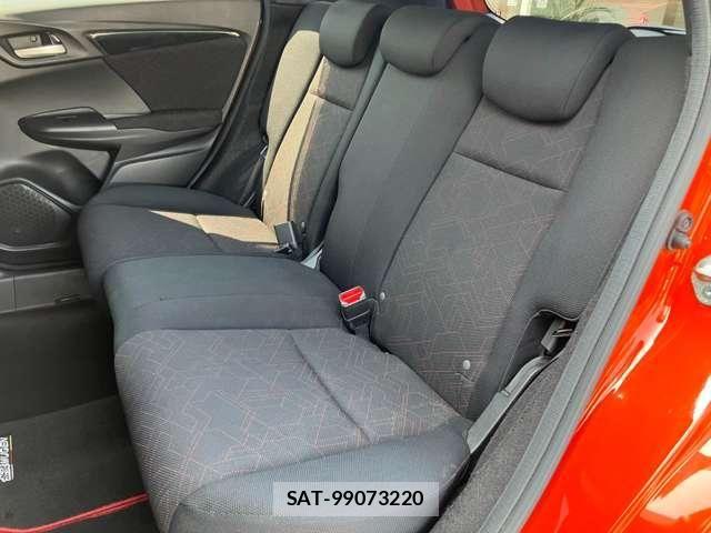 Honda FIT 2013-11 8365899-29