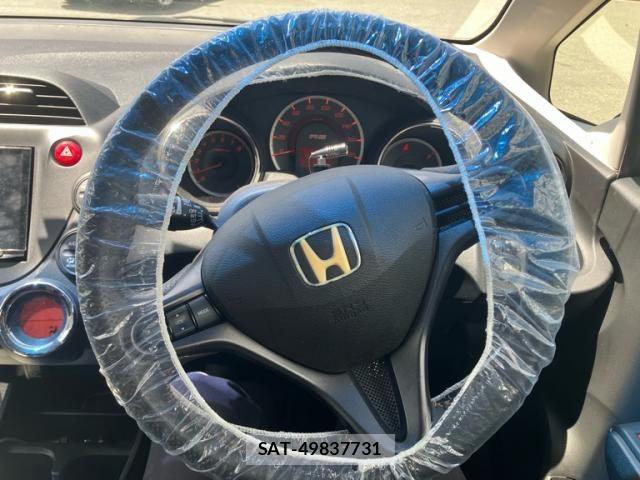 Honda FIT 2012-01 8365904-10