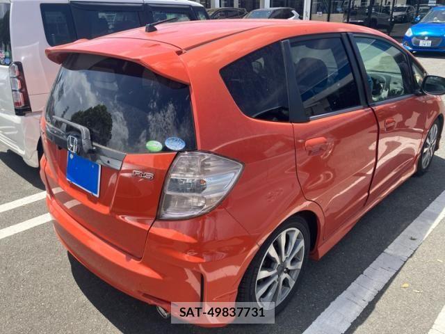 Honda FIT 2012-01 8365904-3