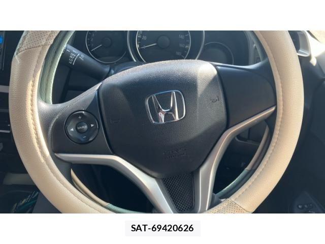 Honda FIT 2016-02 8365906-16