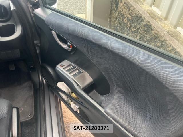 Honda FIT 2009-09 8365919-10