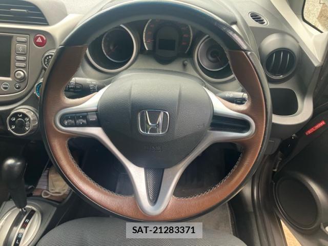 Honda FIT 2009-09 8365919-11
