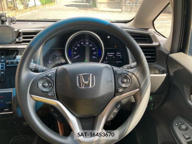Honda FIT 2018-03 8371654-9