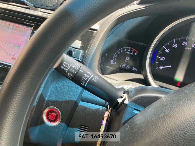 Honda FIT 2018-03 8371654-12
