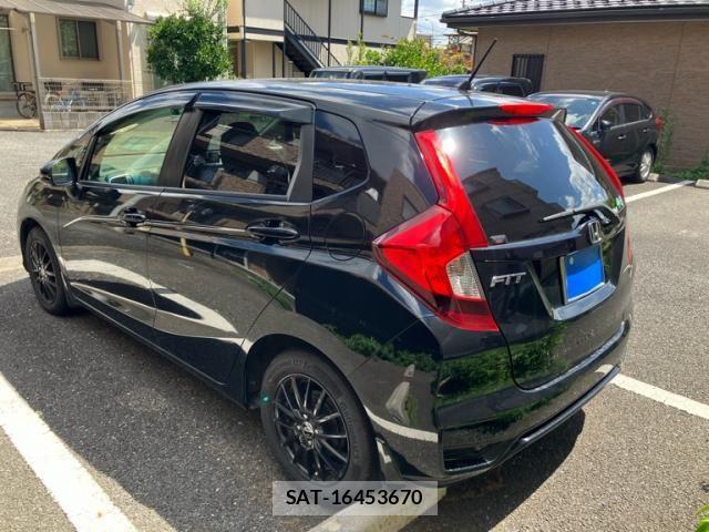Honda FIT 2018-03 8371654-5