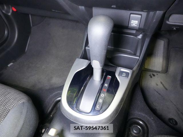 Honda FIT 2014-03 8371655-16