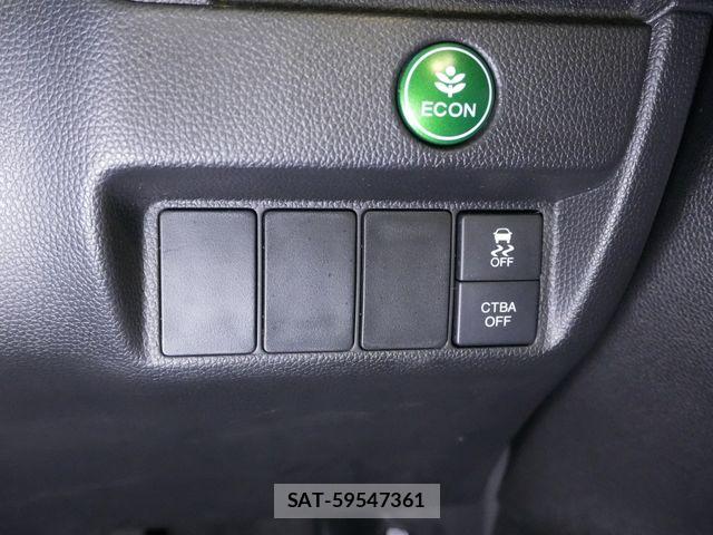 Honda FIT 2014-03 8371655-17