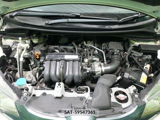 Honda FIT 2014-03 8371655-18