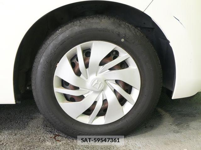 Honda FIT 2014-03 8371655-26