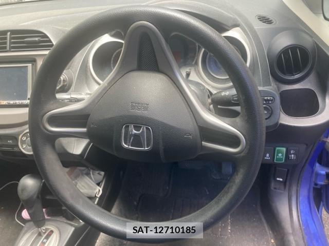 Honda FIT 2011-09 8371657-13