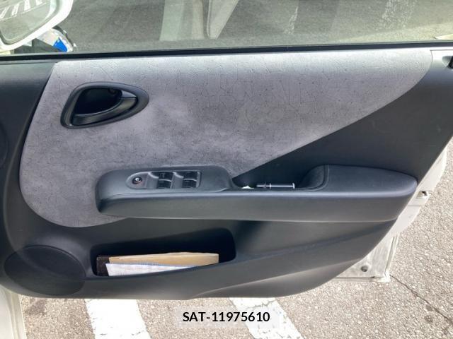 Honda FIT 2007-08 8412416-9