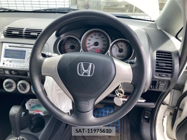 Honda FIT 2007-08 8412416-10