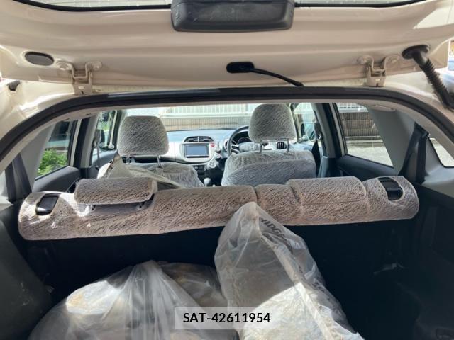 Honda FIT 2010-07 8412418-16