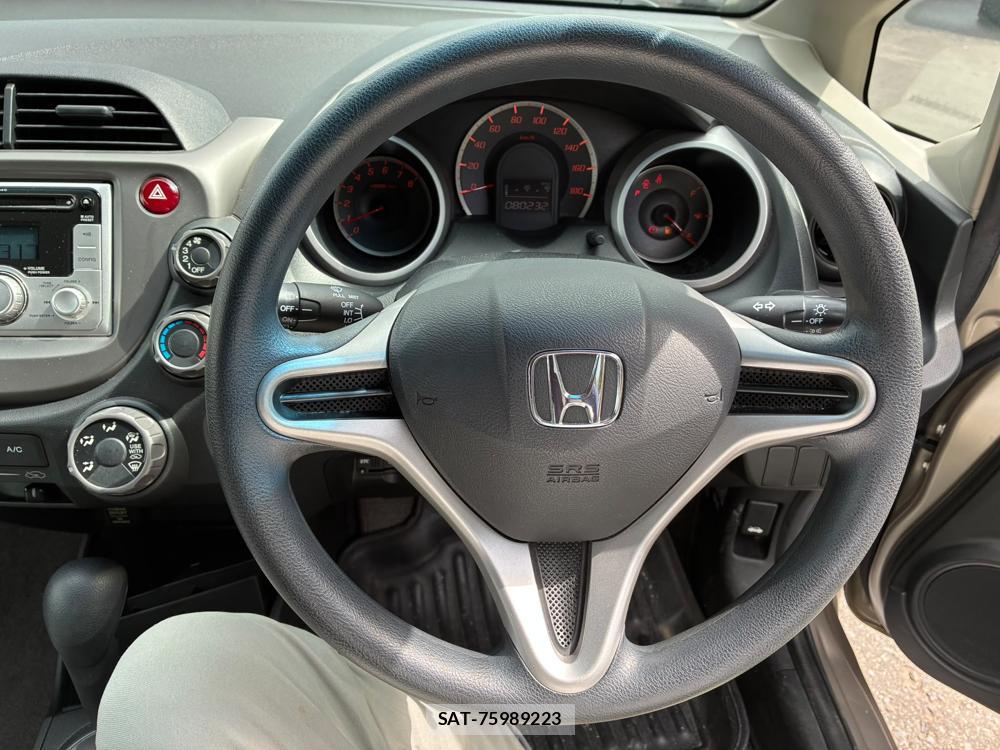 Honda FIT 2009-08 8190983-15