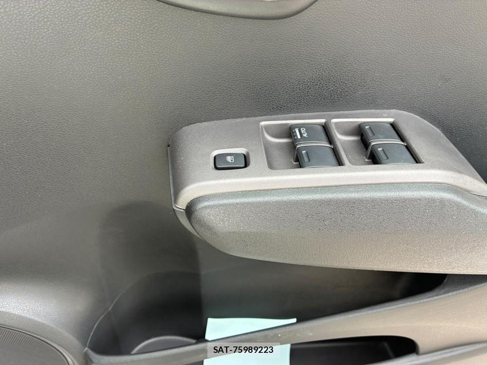 Honda FIT 2009-08 8190983-21