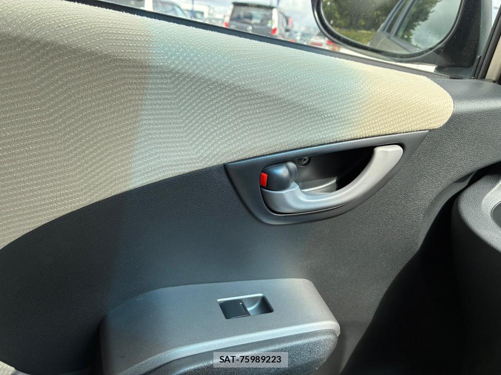 Honda FIT 2009-08 8190983-22