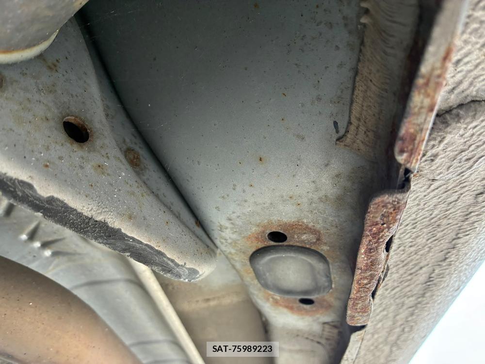 Honda FIT 2009-08 8190983-36