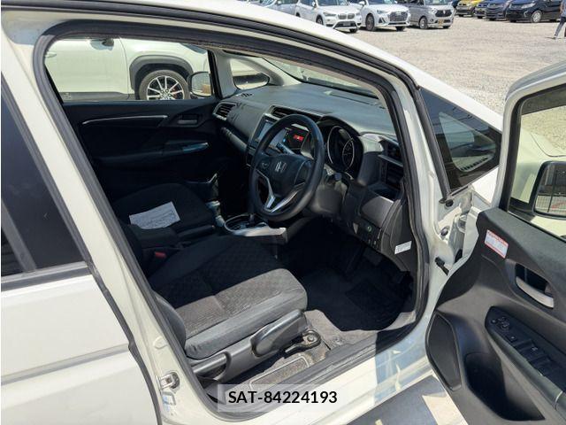 Honda FIT 2017-06 8412392-2