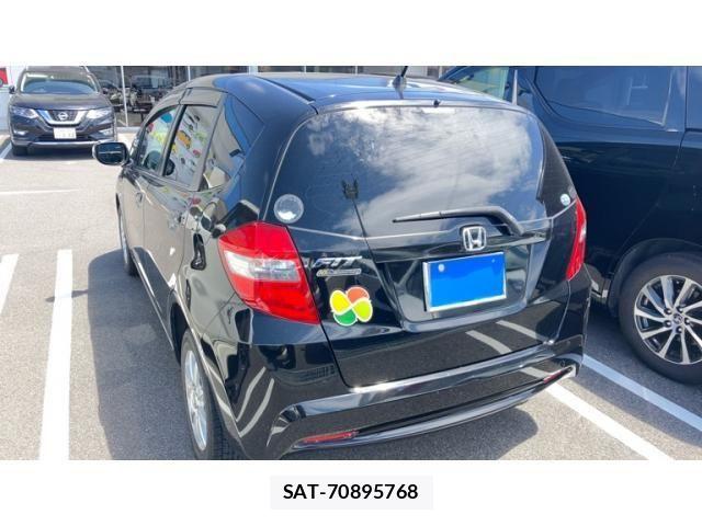 Honda FIT 2012-01 8412409-3