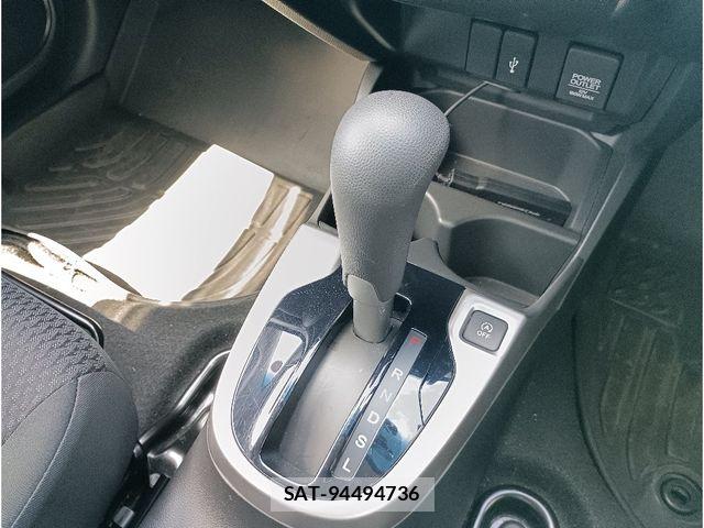 Honda FIT 2017-11 8412394-16