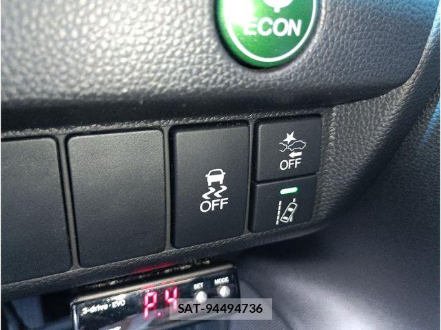Honda FIT 2017-11 8412394-23