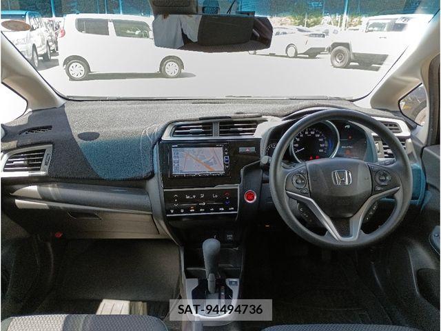 Honda FIT 2017-11 8412394-2