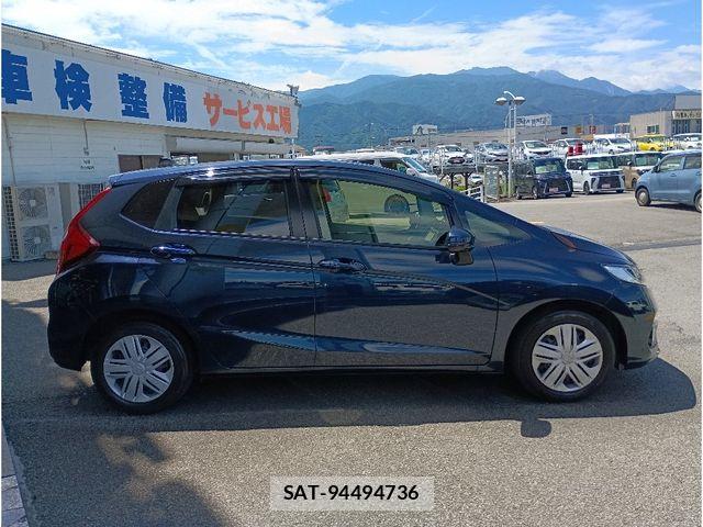 Honda FIT 2017-11 8412394-3