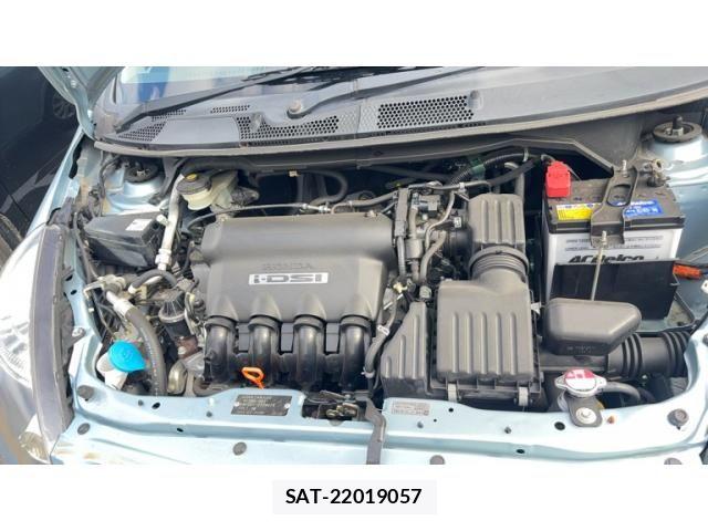 Honda FIT 2006-05 8412415-12