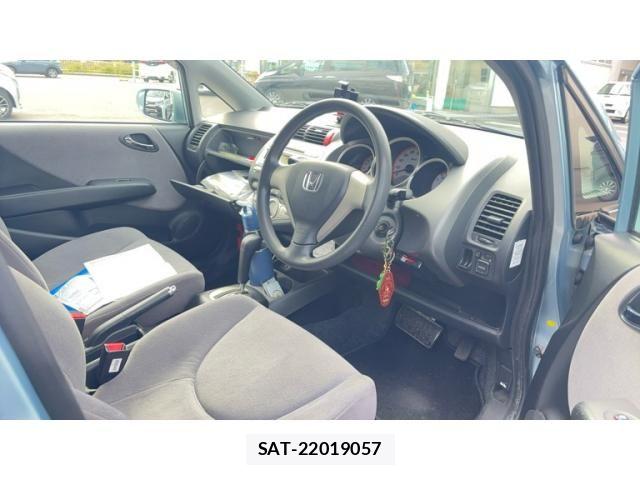 Honda FIT 2006-05 8412415-2