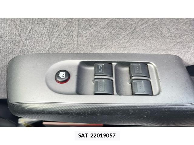 Honda FIT 2006-05 8412415-6