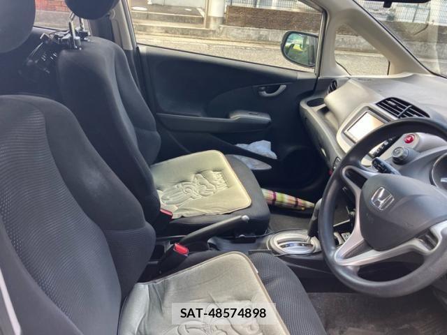 Honda FIT 2012-03 8412412-10