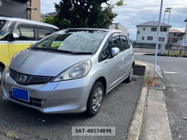 Honda FIT 2012-03 8412412-1