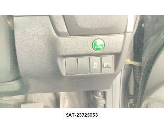 Honda FIT 2013-12 8412407-12