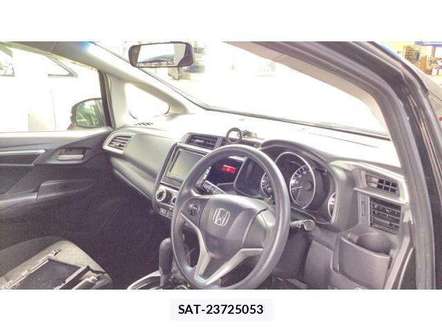 Honda FIT 2013-12 8412407-8