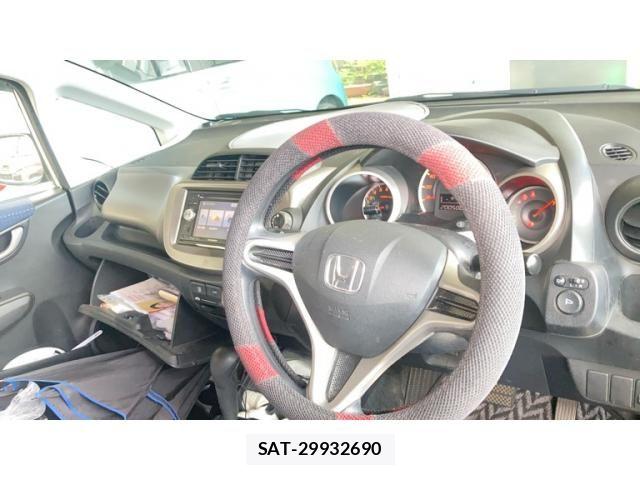 Honda FIT 2009-09 8412437-10