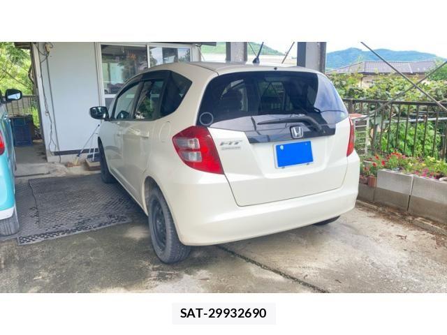 Honda FIT 2009-09 8412437-2